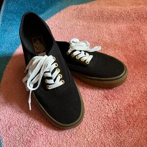 Black Vans gum sole Women's size 10